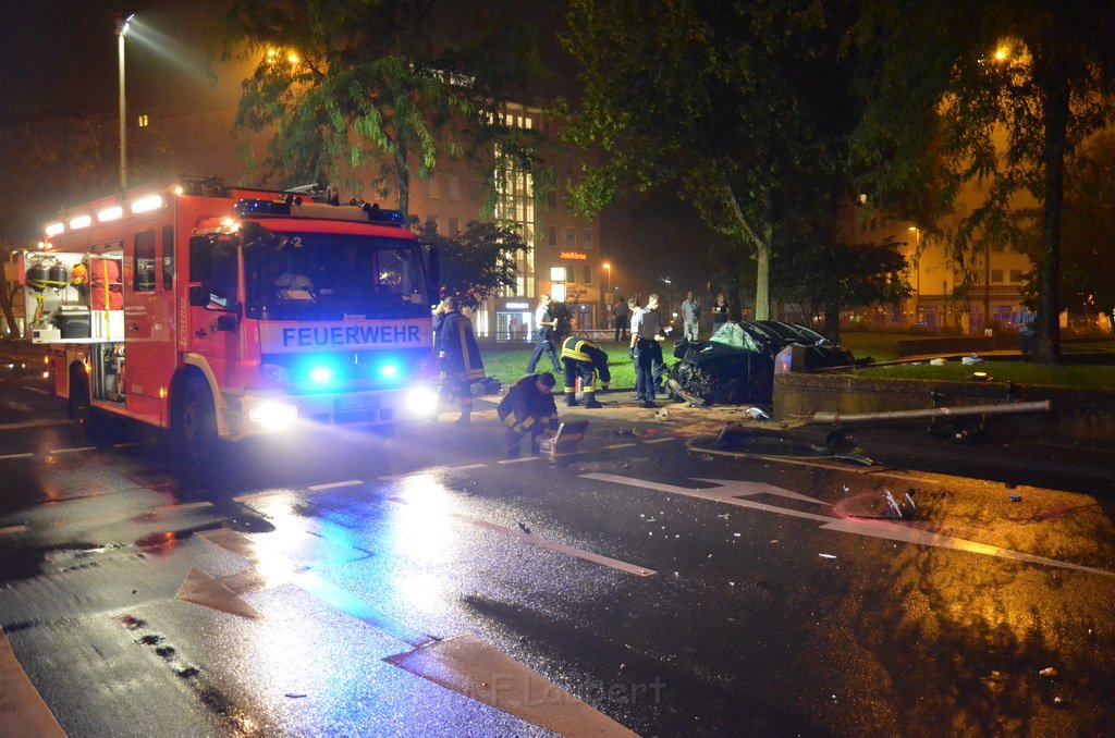 VU Pkw Koeln Neustadt Nord Hansaring Eberplatz P50.JPG